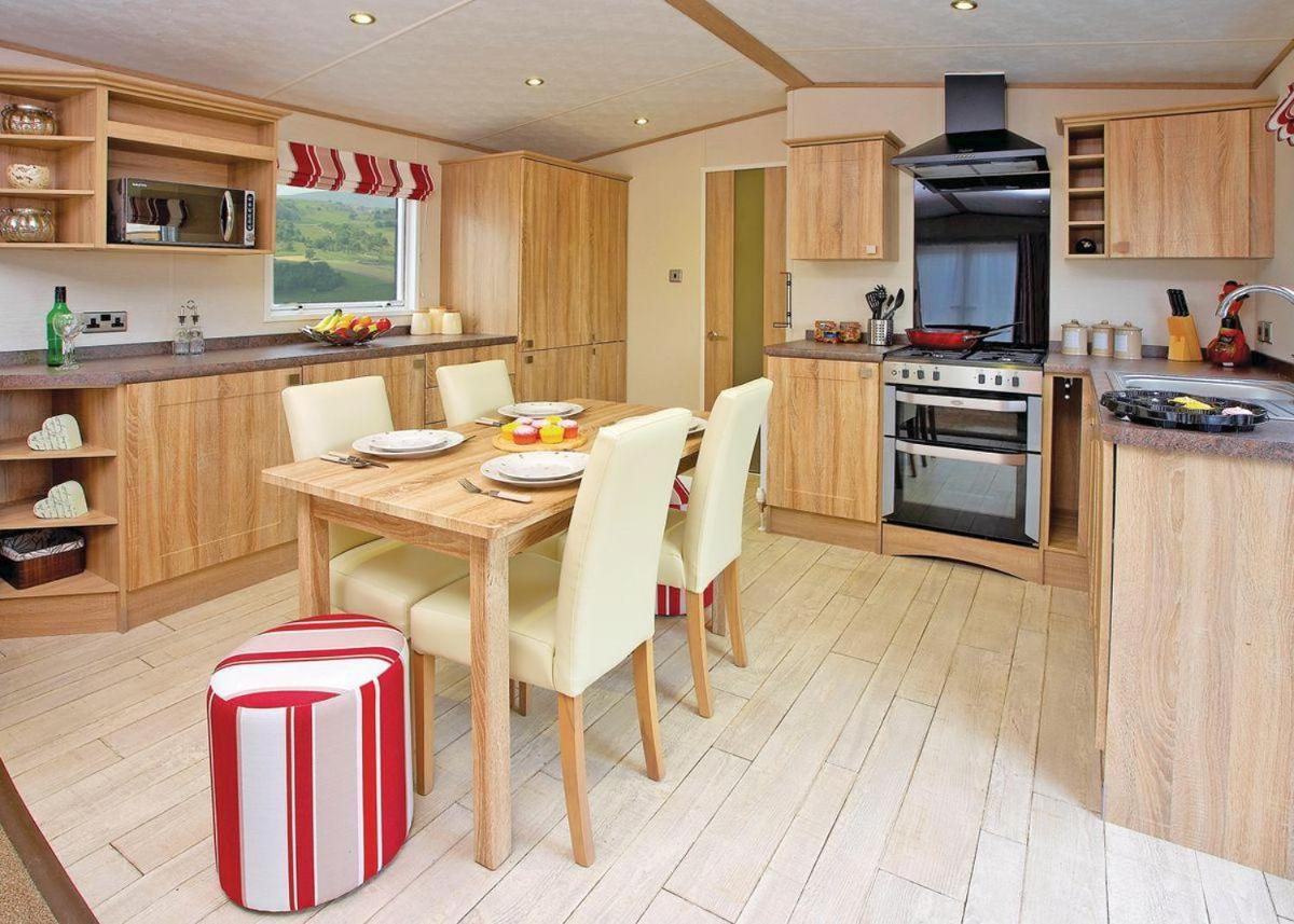 Piran Meadows Resort New Quay Exterior foto
