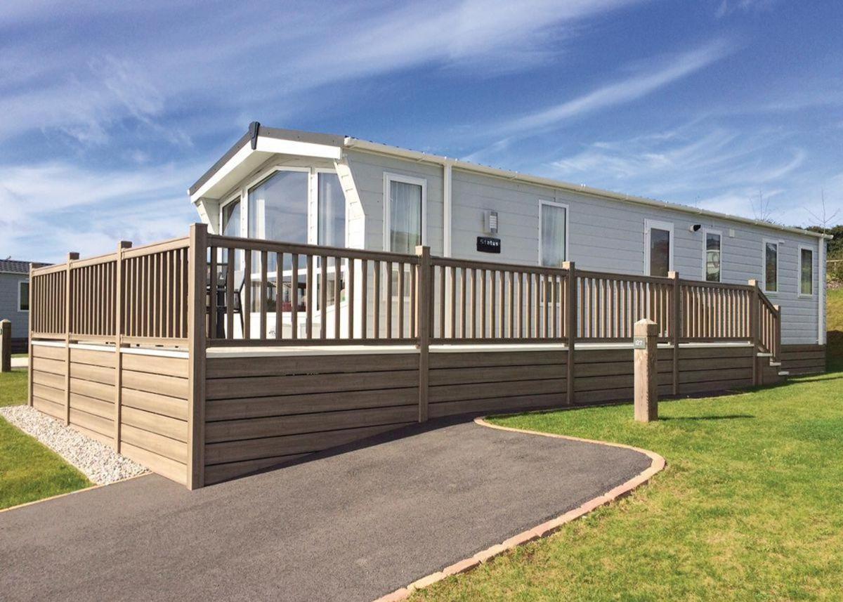 Piran Meadows Resort New Quay Exterior foto