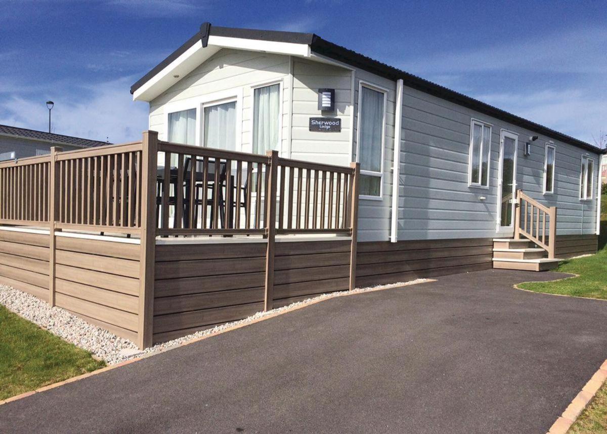Piran Meadows Resort New Quay Exterior foto