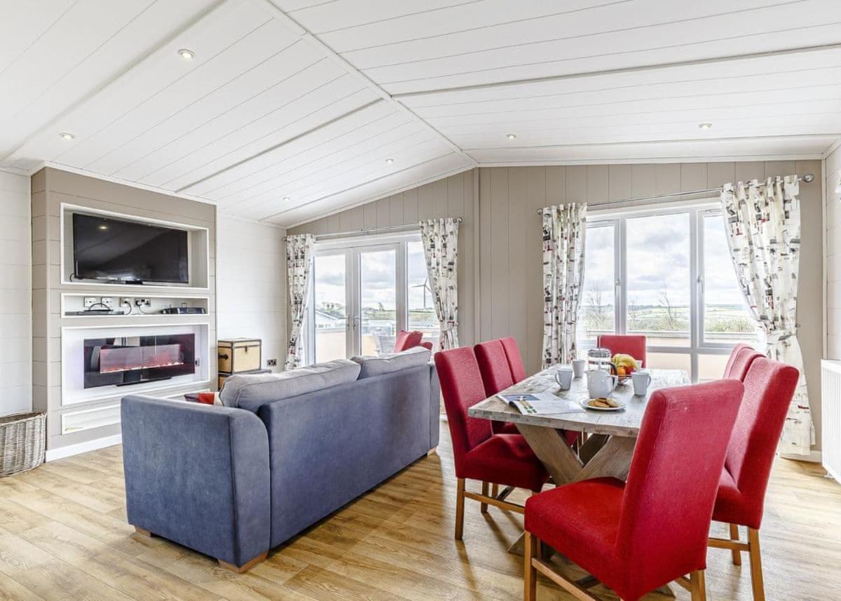 Piran Meadows Resort New Quay Exterior foto